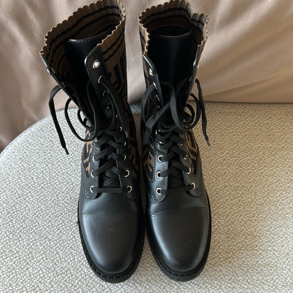 FENDI FF Logo Biker Boots - Picture 3 of 7